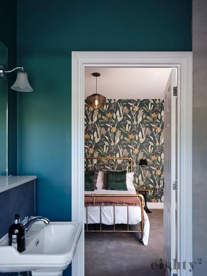 The Prince Of Waterloo - Boutique Guest Rooms Winford 0*,  United Kingdom